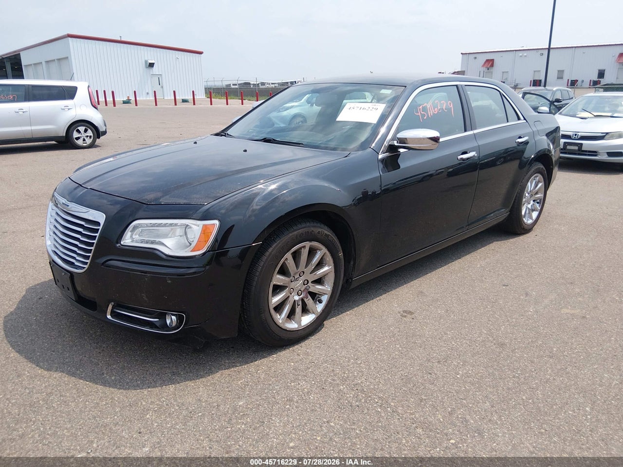 2012 CHRYSLER 300 LIMITED · 2/11