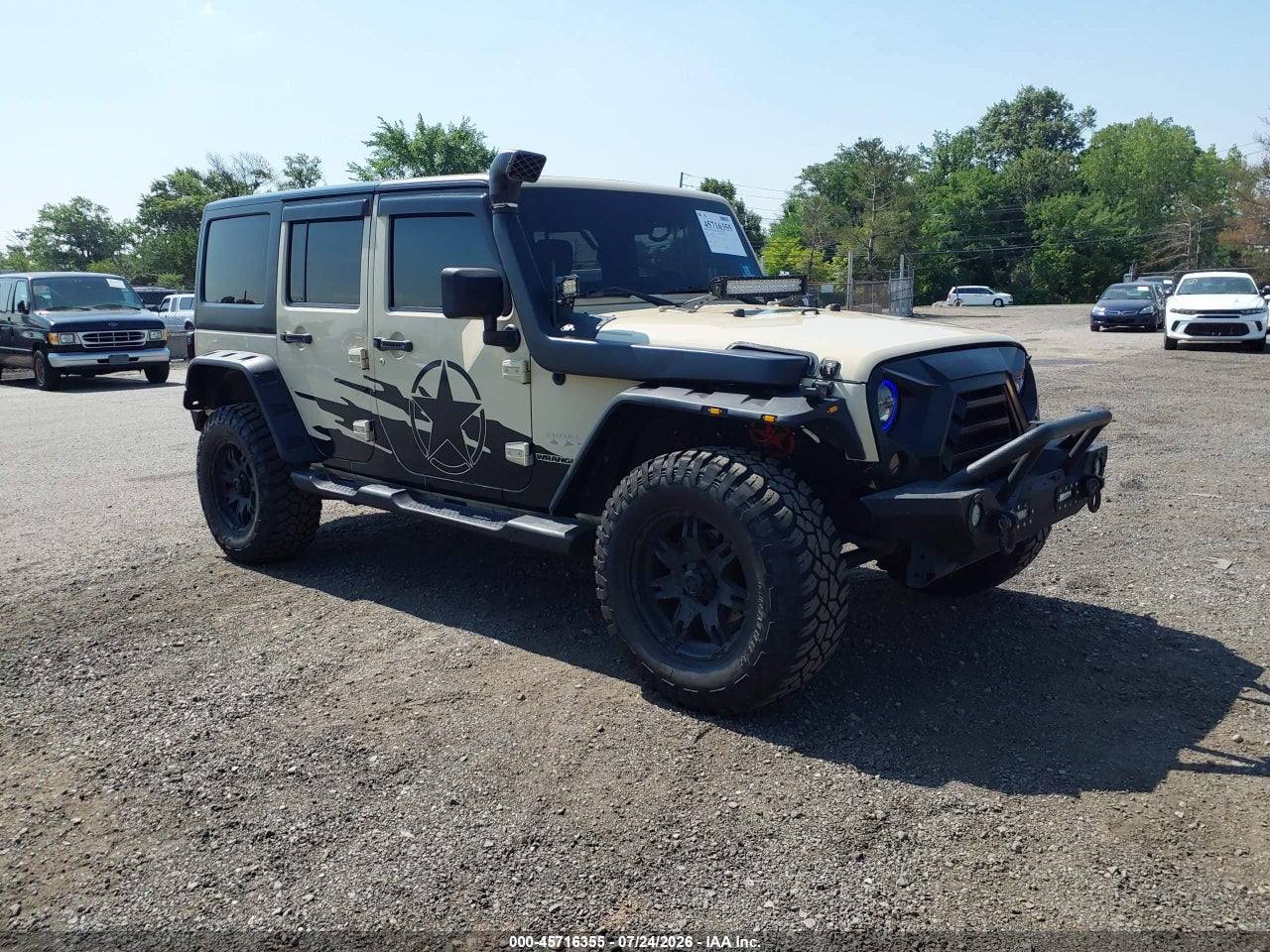 1C4HJWEG3CL****** · 2012 JEEP WRANGLER UNLIMITED SAHARA