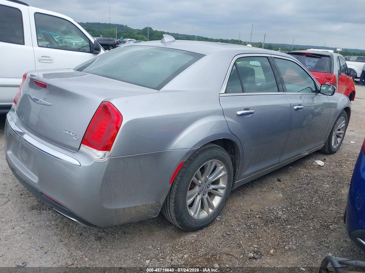 2017 CHRYSLER 300C · 4/11