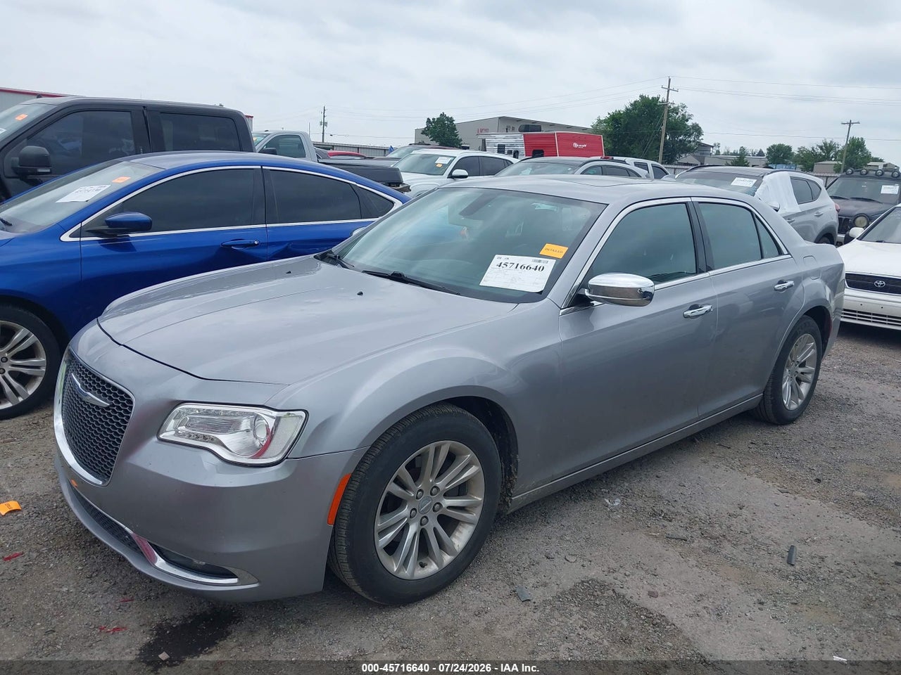 2017 CHRYSLER 300C · 2/11