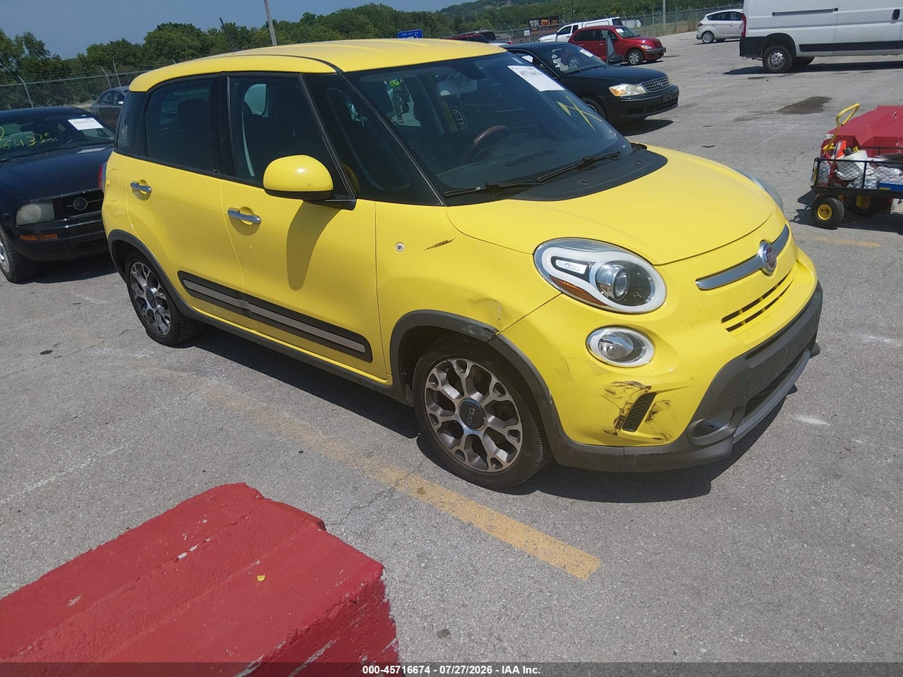 ZFBCFADH6EZ****** · 2014 FIAT 500L TREKKING
