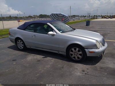 2003 MERCEDES-BENZ CLK 320