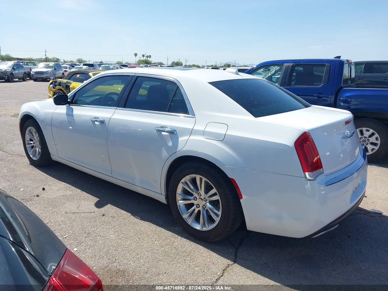 2016 CHRYSLER 300C   · 3/11