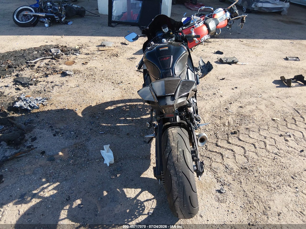 2022 YAMAHA YZFR7 · 6/10