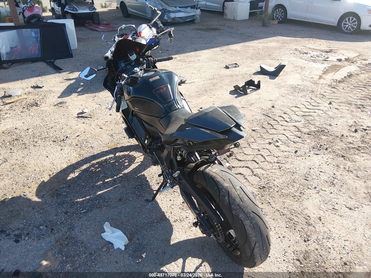 2022 YAMAHA YZFR7 · 4/10