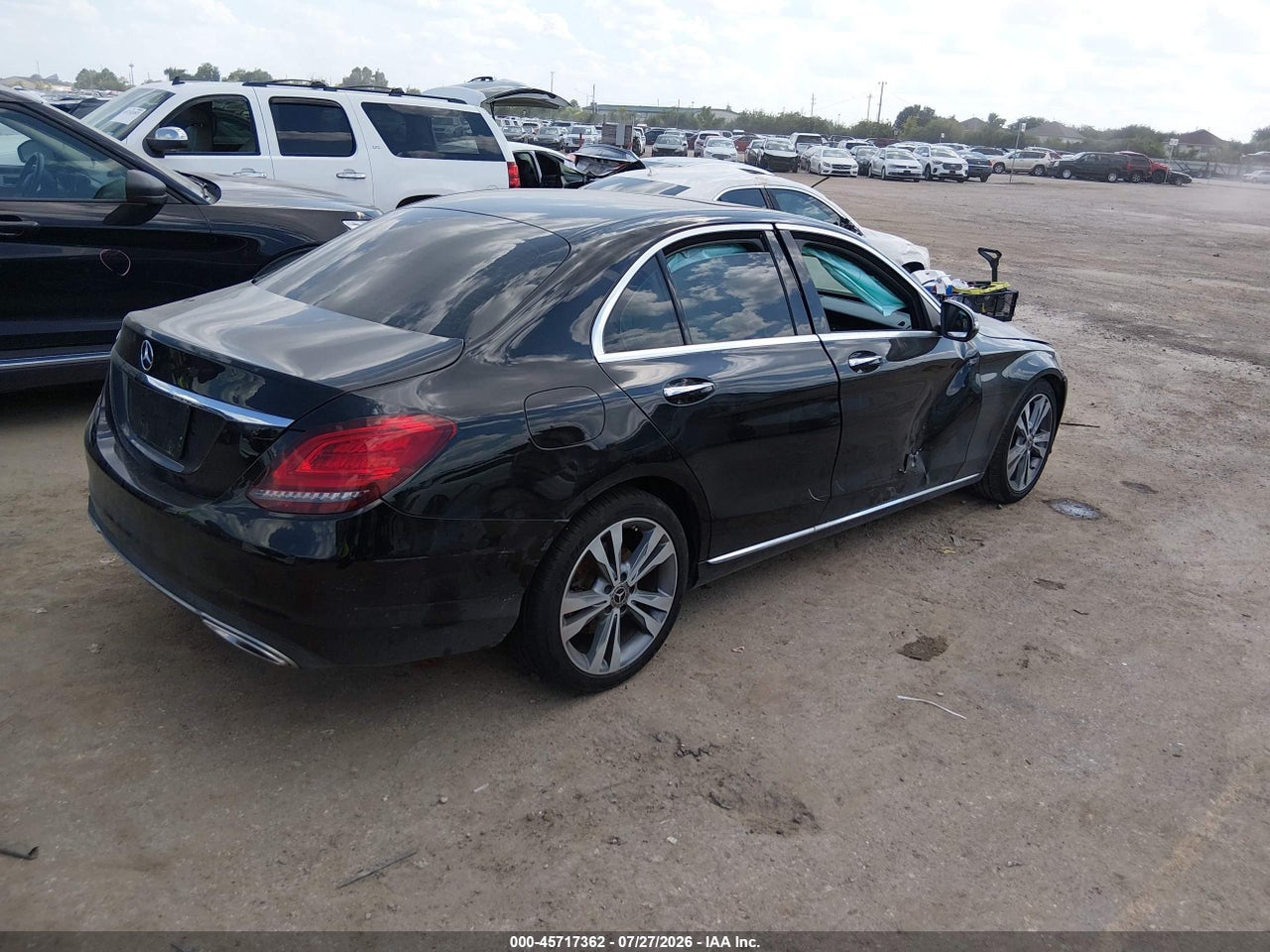 2020 MERCEDES-BENZ C 300 · 4/11