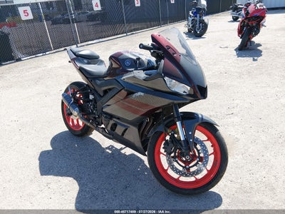 2021 YAMAHA YZFR3 A