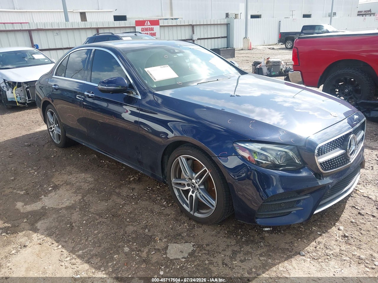 WDDZF4JB4KA****** · 2019 MERCEDES-BENZ E 300