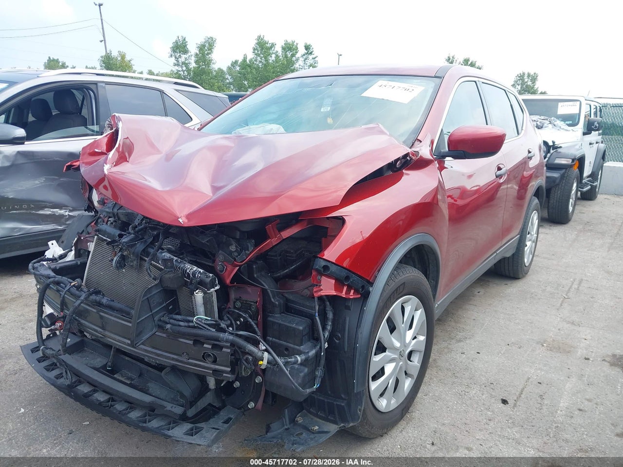 2016 NISSAN ROGUE S · 2/11