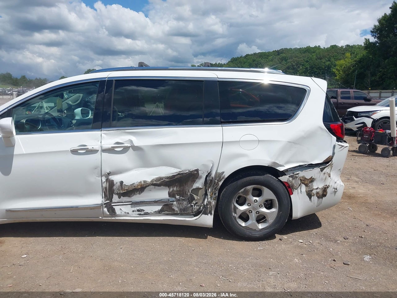 2017 CHRYSLER PACIFICA TOURING-L PLUS · 6/11