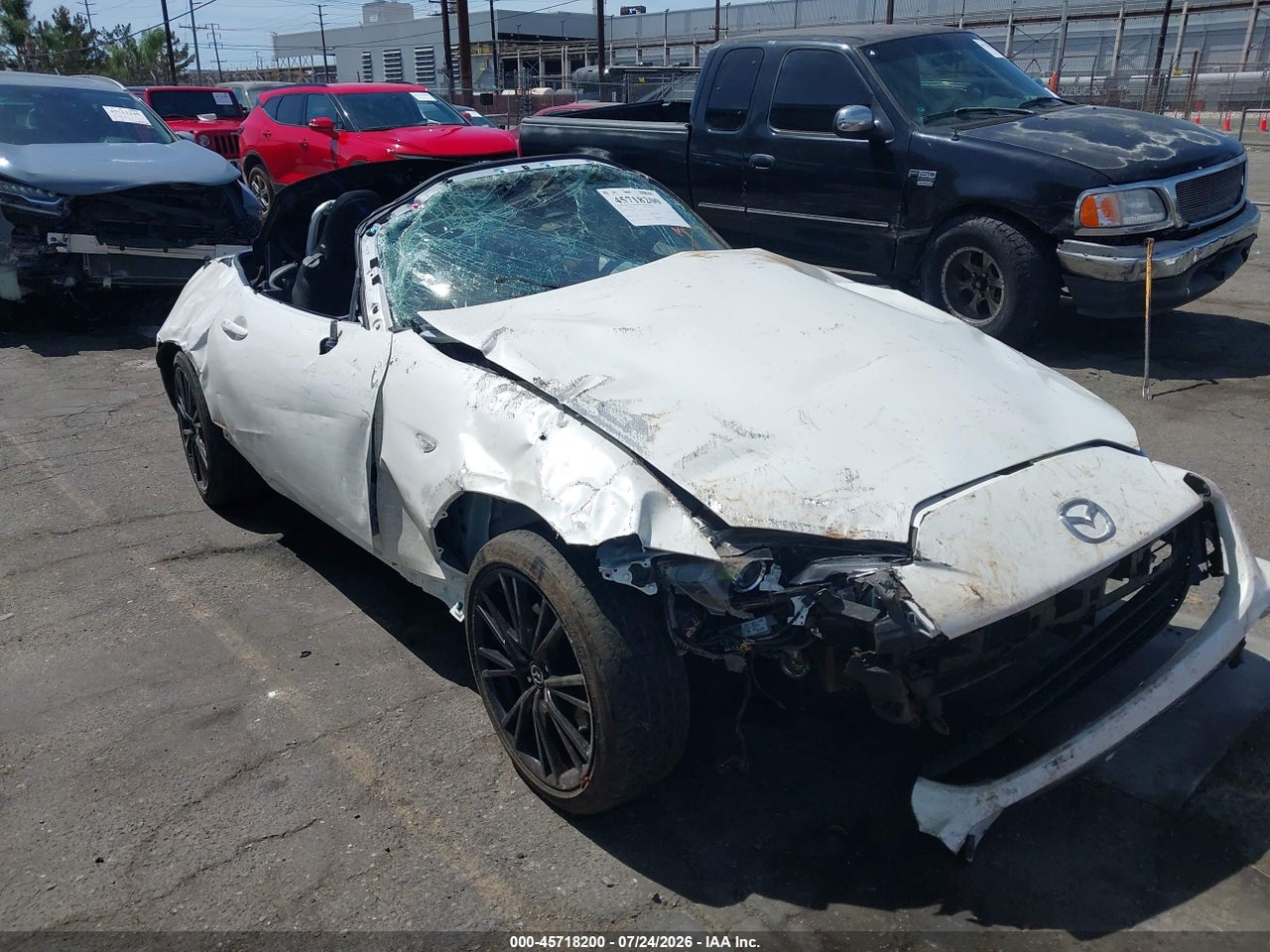 2025 MAZDA MX-5 MIATA CLUB · 6/11