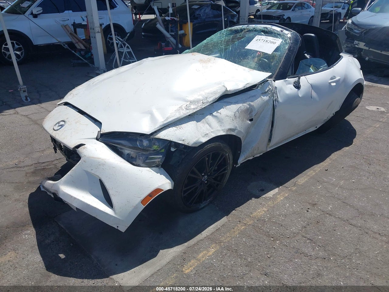 2025 MAZDA MX-5 MIATA CLUB · 2/11