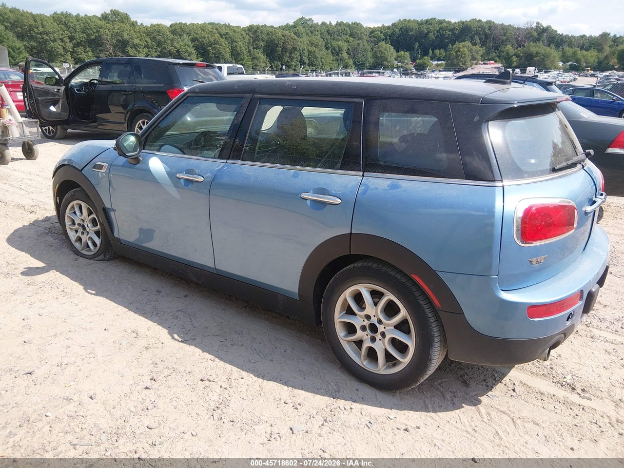 2017 MINI CLUBMAN COOPER · 3/11
