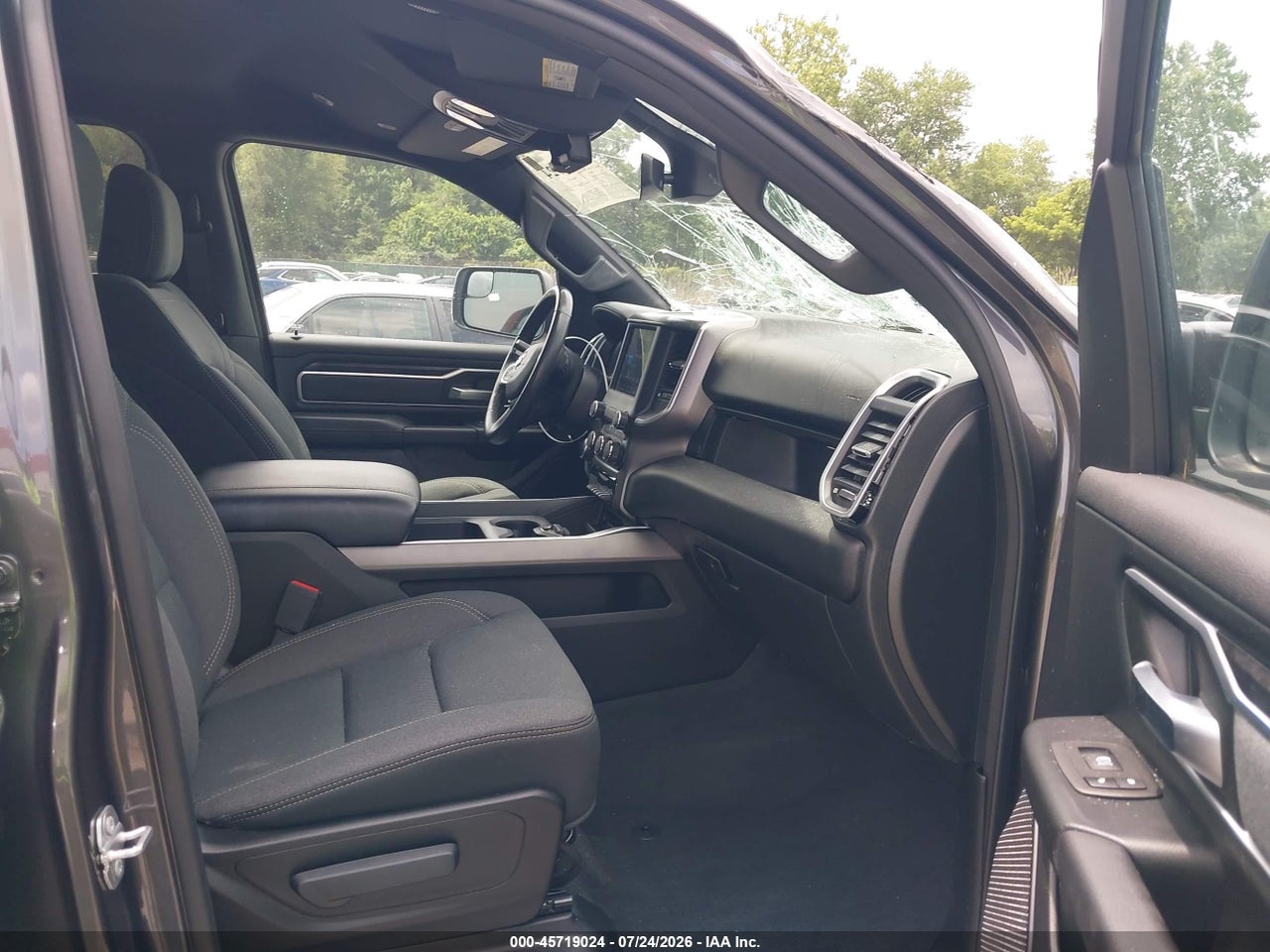 2021 RAM 1500 BIG HORN  4X4 6'4 BOX · 5/11