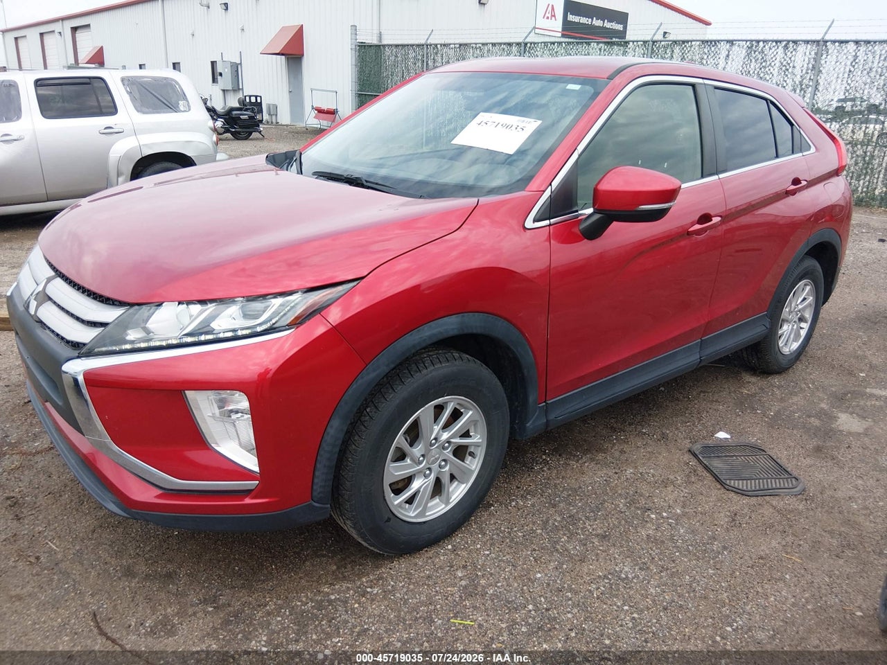 2019 MITSUBISHI ECLIPSE CROSS ES · 2/11