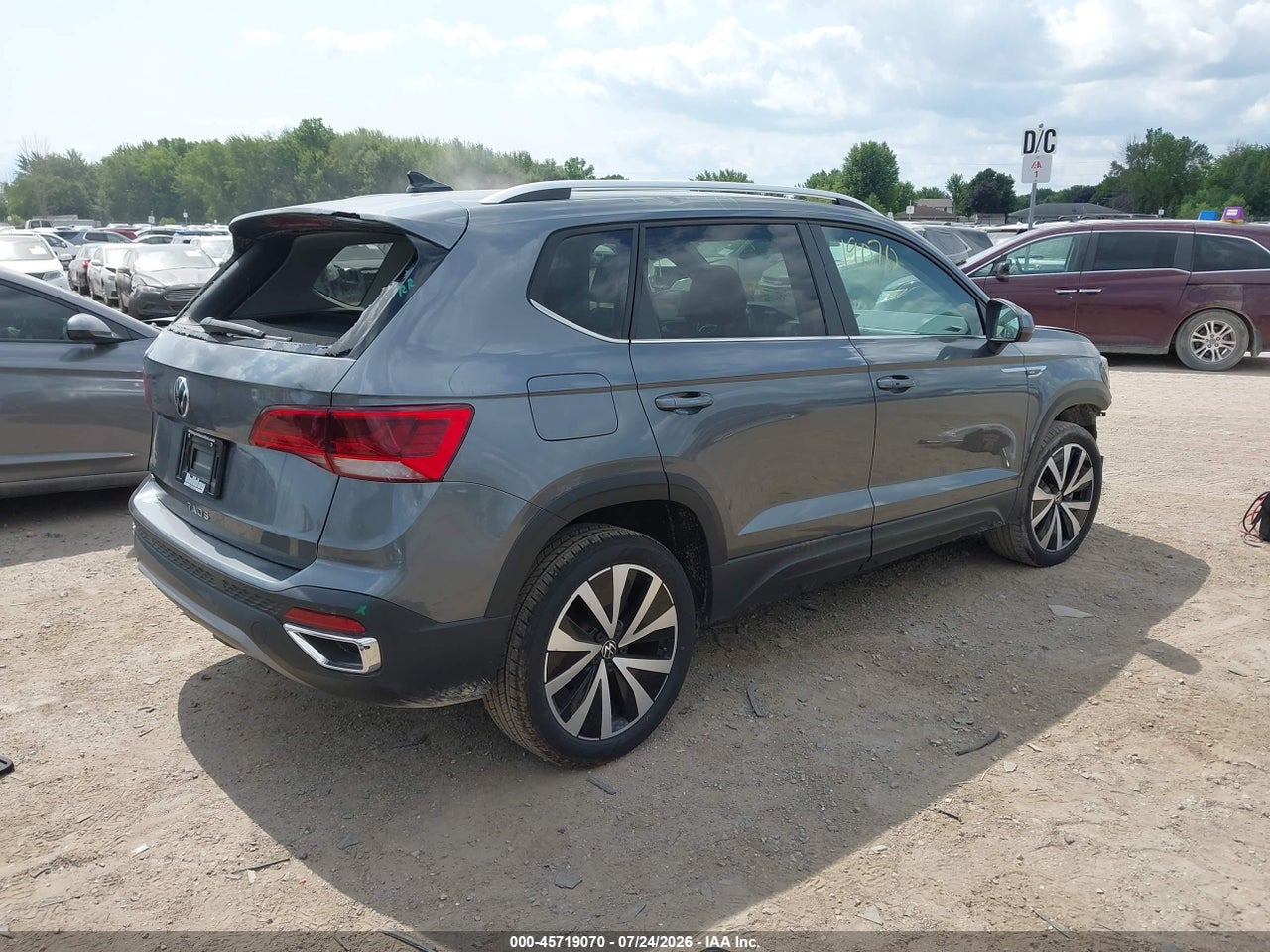 2022 VOLKSWAGEN TAOS 1.5T SE · 4/11
