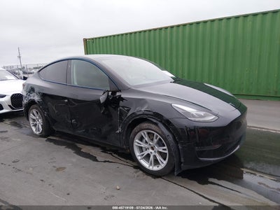 7SAYGDEEXPA****** · 2023 TESLA MODEL Y AWD/LONG RANGE DUAL MOTOR ALL-WHEEL DRIVE