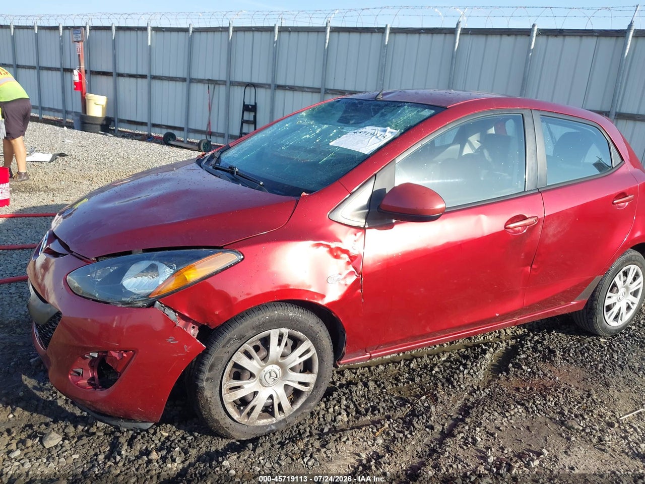 2014 MAZDA MAZDA2 SPORT · 6/11