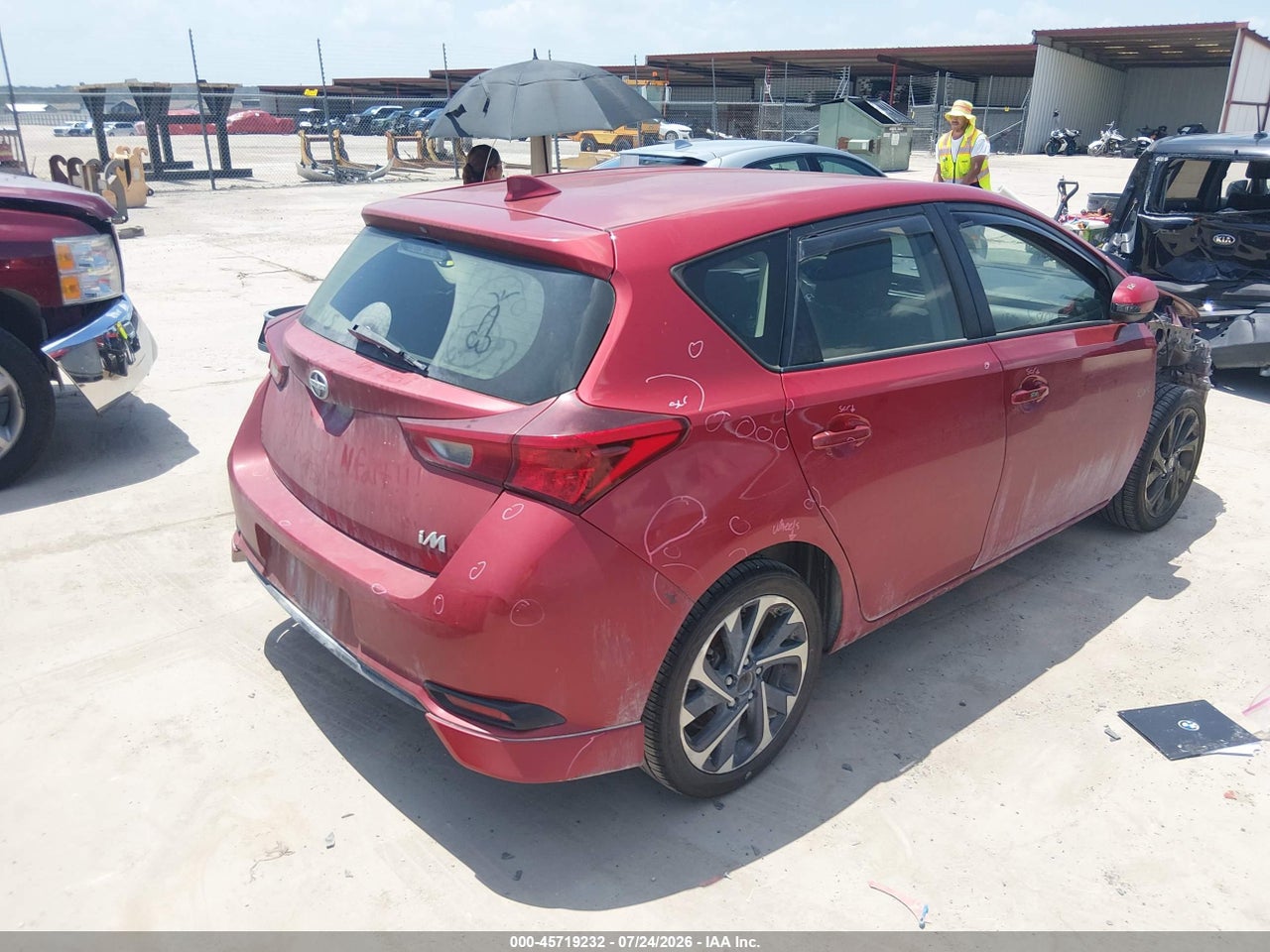 2016 SCION IM · 4/11