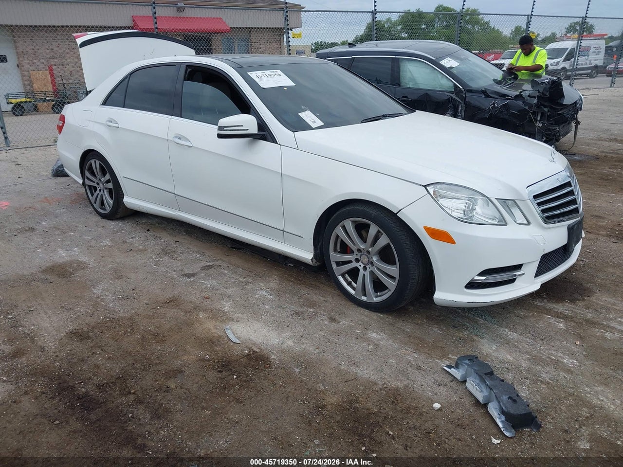 WDDHF8JB8DA****** · 2013 MERCEDES-BENZ E 350 4MATIC