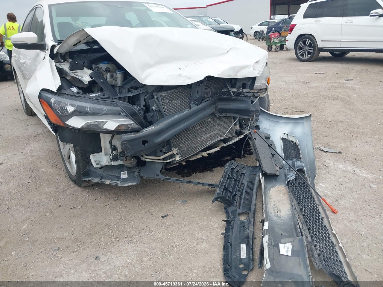 2013 VOLKSWAGEN PASSAT 2.5L SE · 6/11