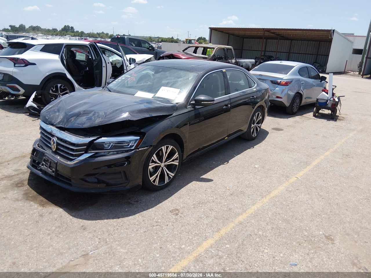 2021 VOLKSWAGEN PASSAT 2.0T SE · 2/11
