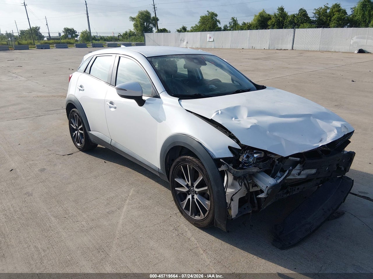 JM1DKDC72J0****** · 2018 MAZDA CX-3 TOURING