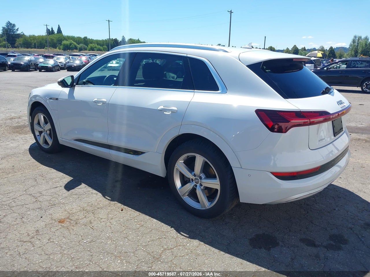 2019 AUDI E-TRON PREMIUM PLUS · 3/11