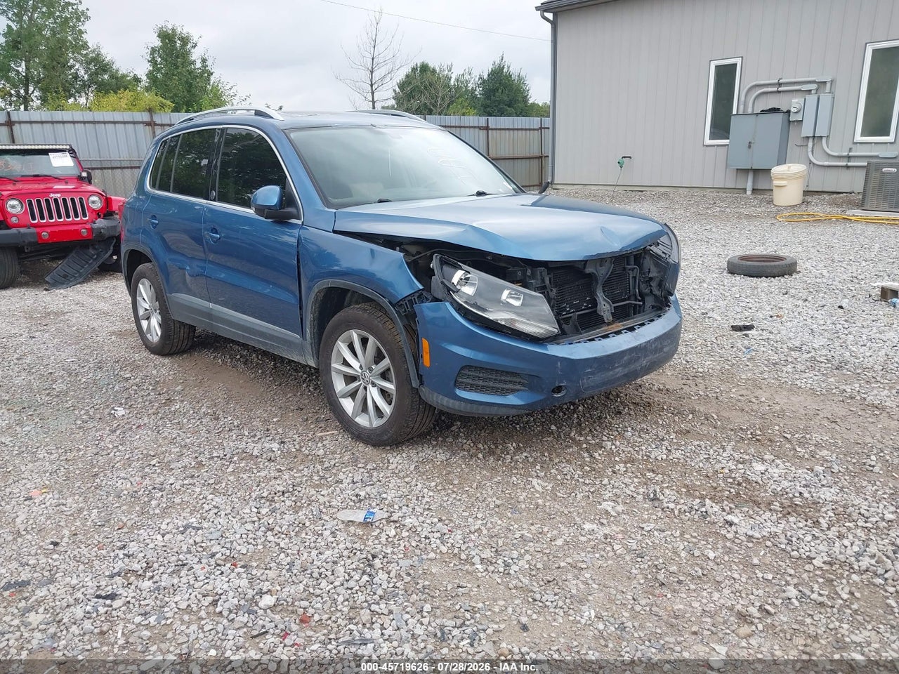 WVGRV7AX6HW****** · 2017 VOLKSWAGEN TIGUAN 2.0T WOLFSBURG EDITION