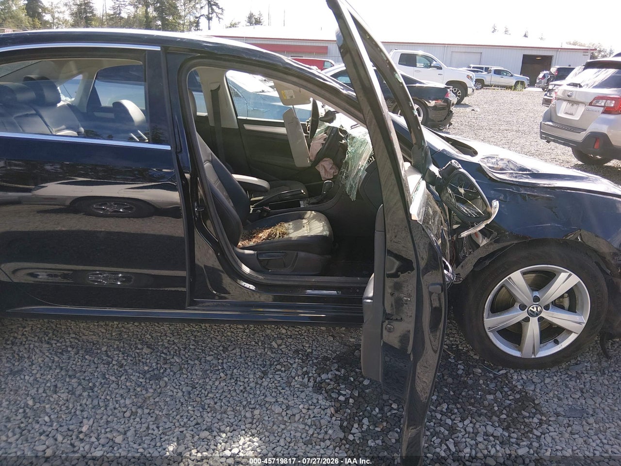2012 VOLKSWAGEN PASSAT 2.5L SE · 5/11
