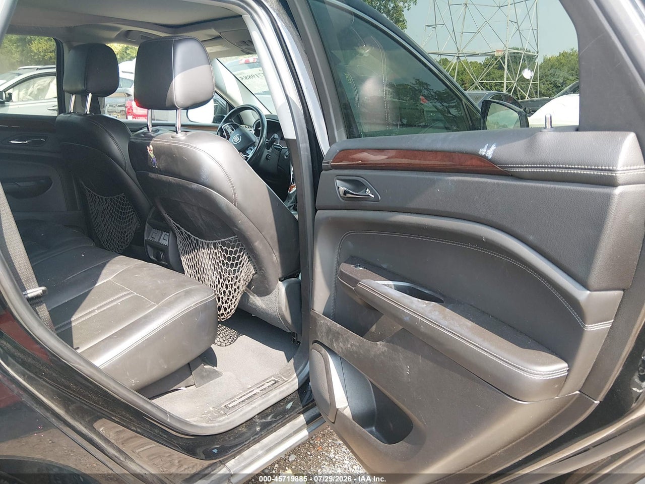 3GYFNDE30DS****** · 2013 CADILLAC SRX PERFORMANCE COLLECTION · 8/11