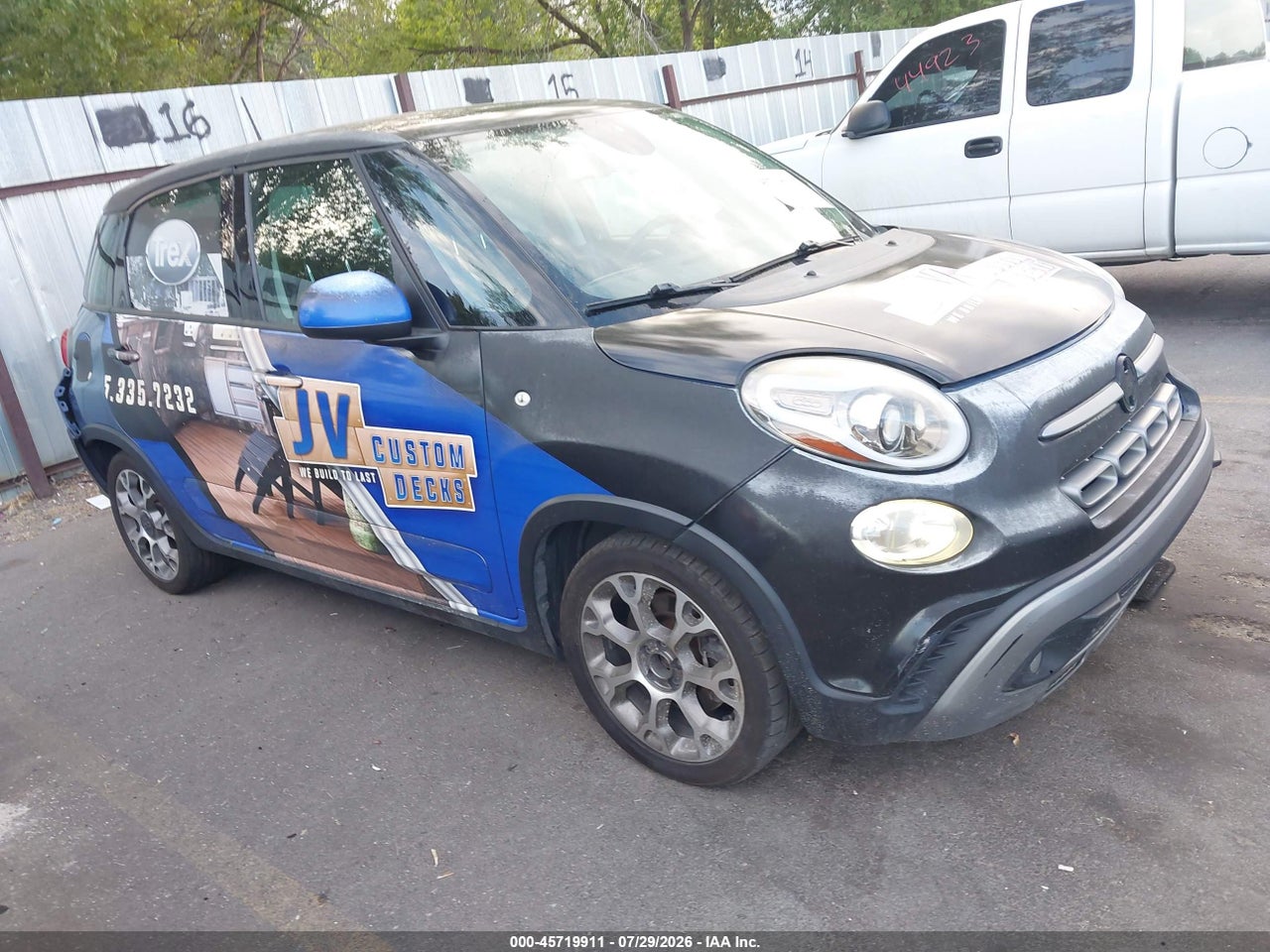 ZFBCFADH9JZ****** · 2018 FIAT 500L TREKKING