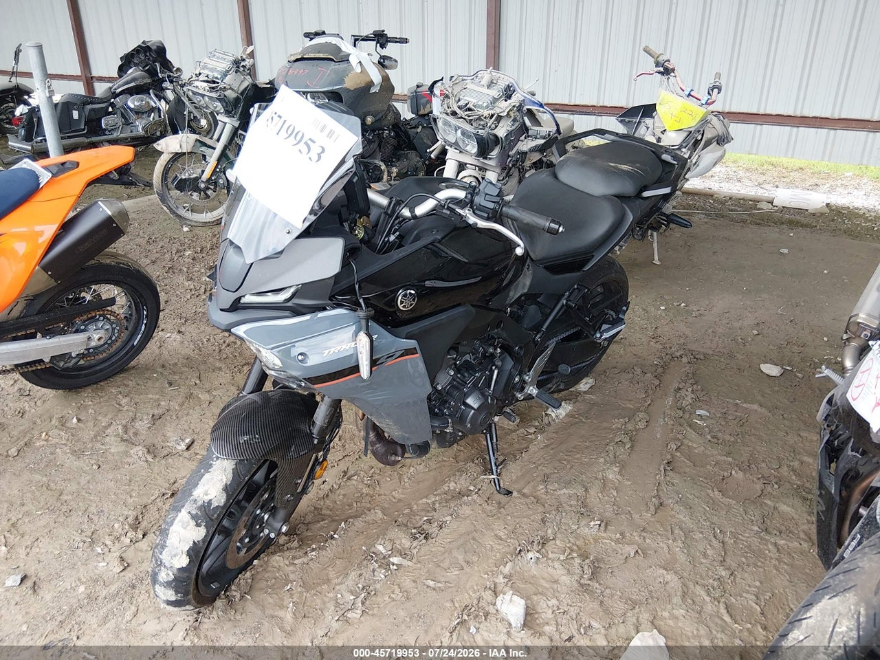 2026 YAMAHA MTT890 · 2/11