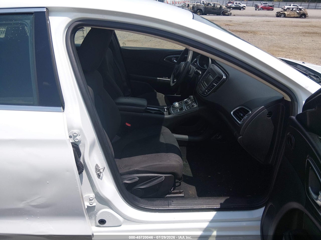 2016 CHRYSLER 200 LIMITED · 5/11