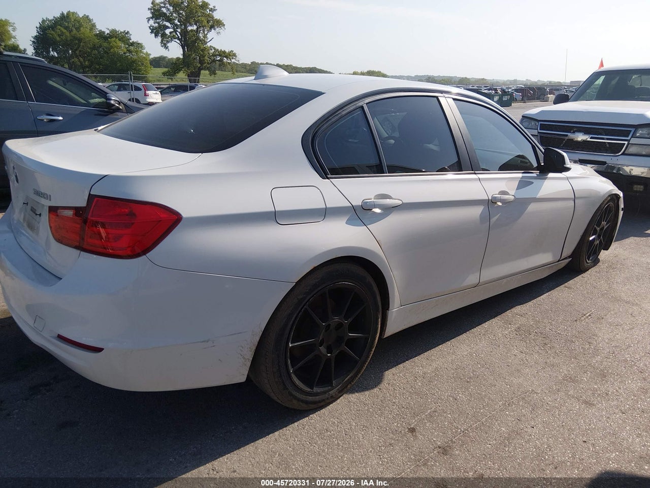 2015 BMW 320I XDRIVE · 4/11
