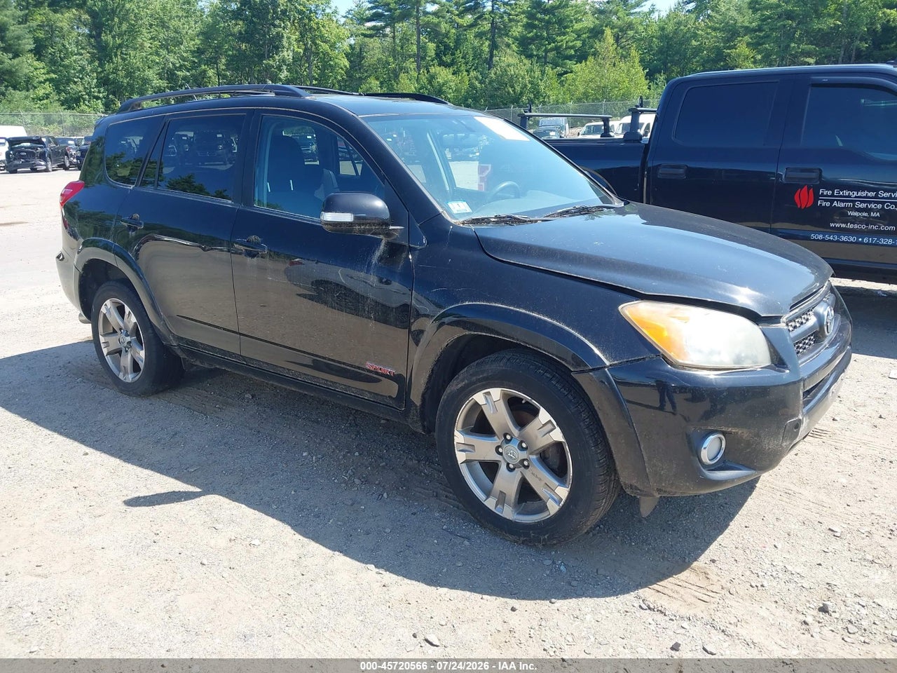 JTMRF4DVXB5****** · 2011 TOYOTA RAV4 SPORT