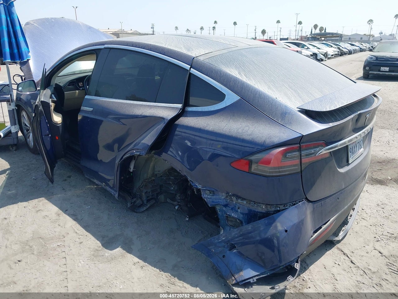 2016 TESLA MODEL X 60D/70D/75D/90D · 3/10