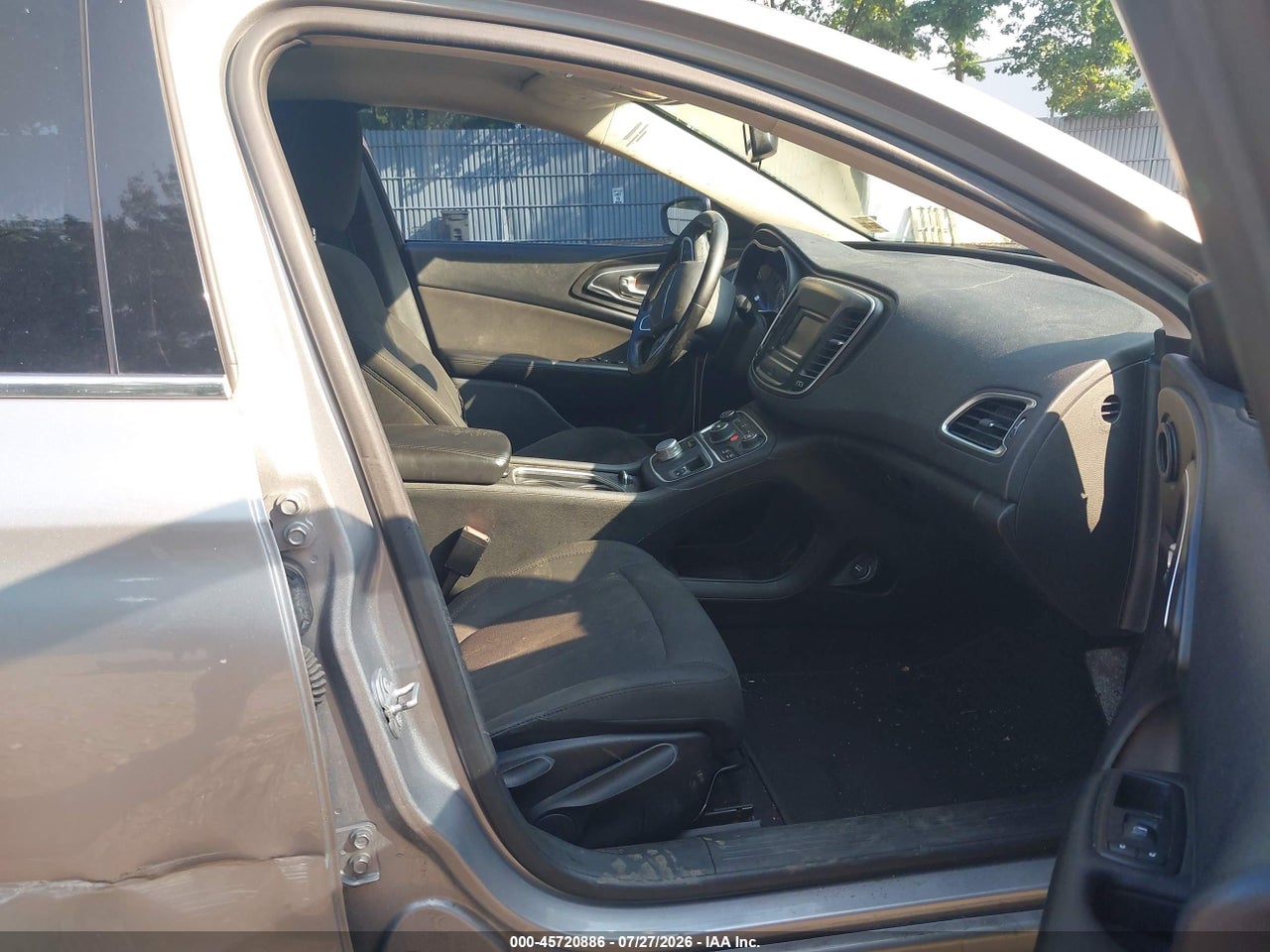 2016 CHRYSLER 200 LIMITED · 5/11