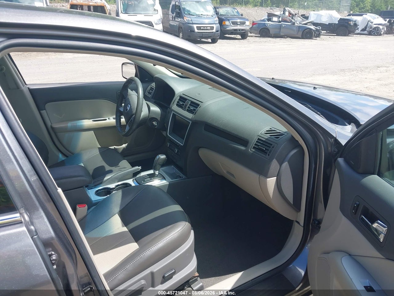 2010 MERCURY MILAN PREMIER · 5/11
