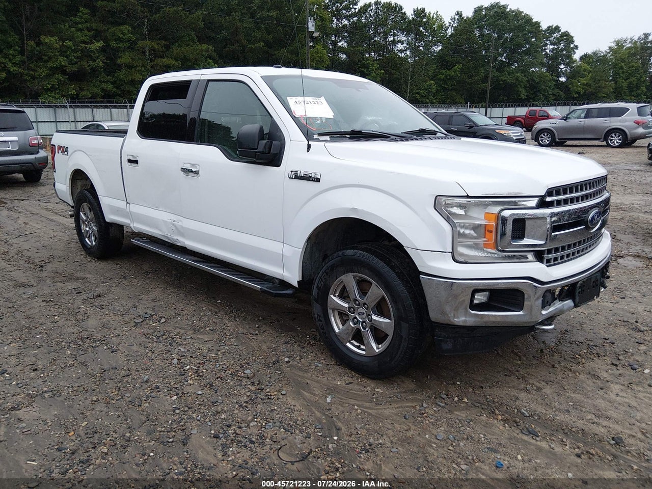 1FTFW1E53JK****** · 2018 FORD F-150 XLT
