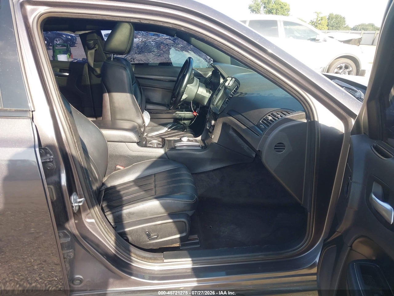 2016 CHRYSLER 300 300S · 5/11