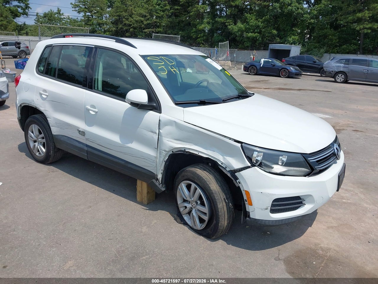 WVGBV7AX2GW****** · 2016 VOLKSWAGEN TIGUAN S