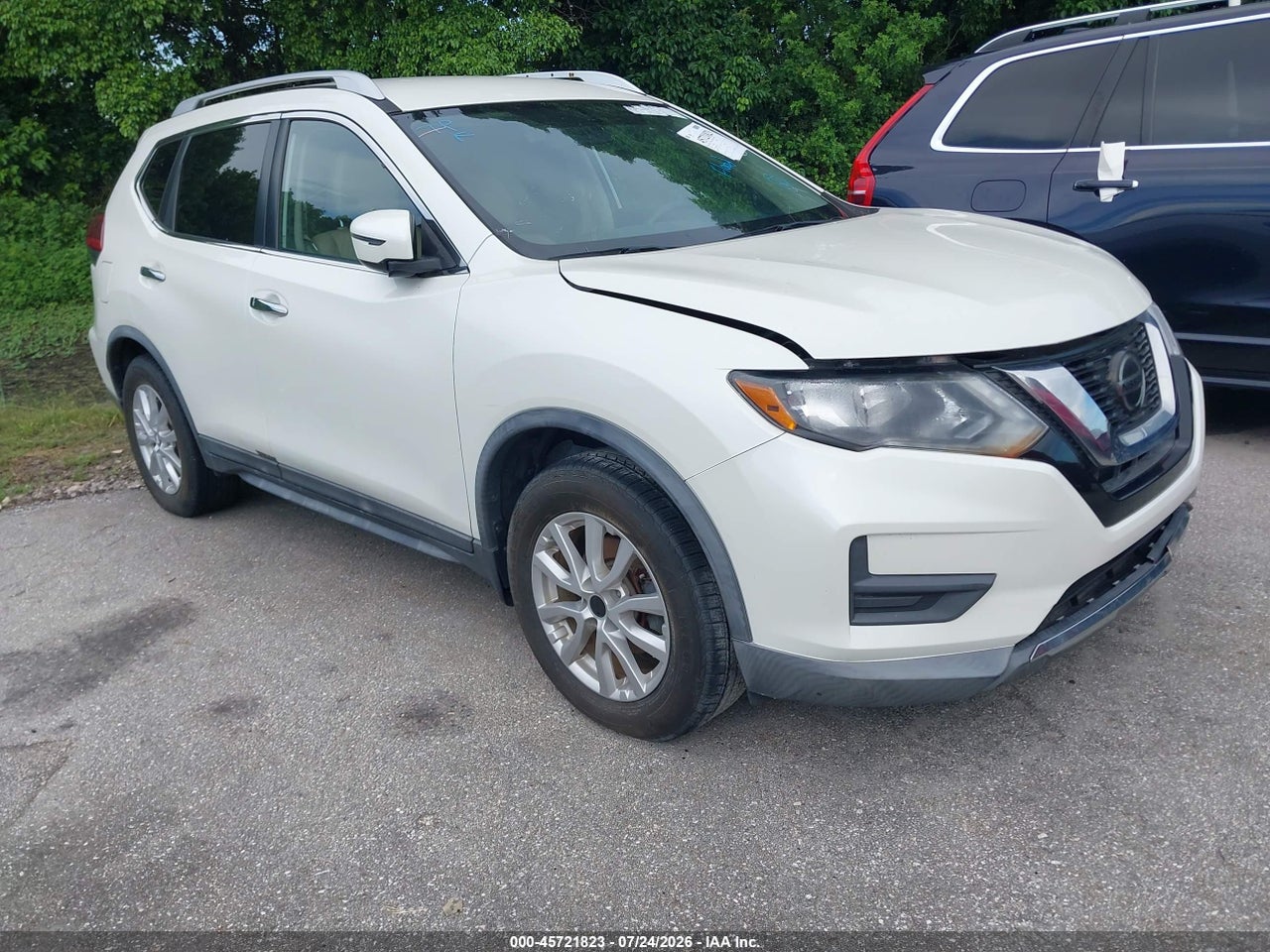 KNMAT2MT5JP****** · 2018 NISSAN ROGUE SV