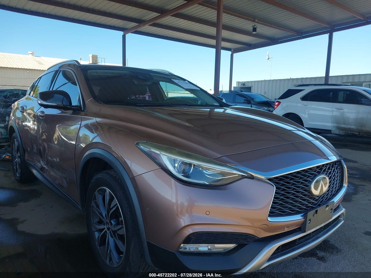 SJKCH5CRXJA****** · 2018 INFINITI QX30 PREMIUM