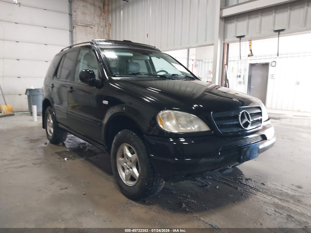 4JGAB54E01A****** · 2001 MERCEDES-BENZ ML 320