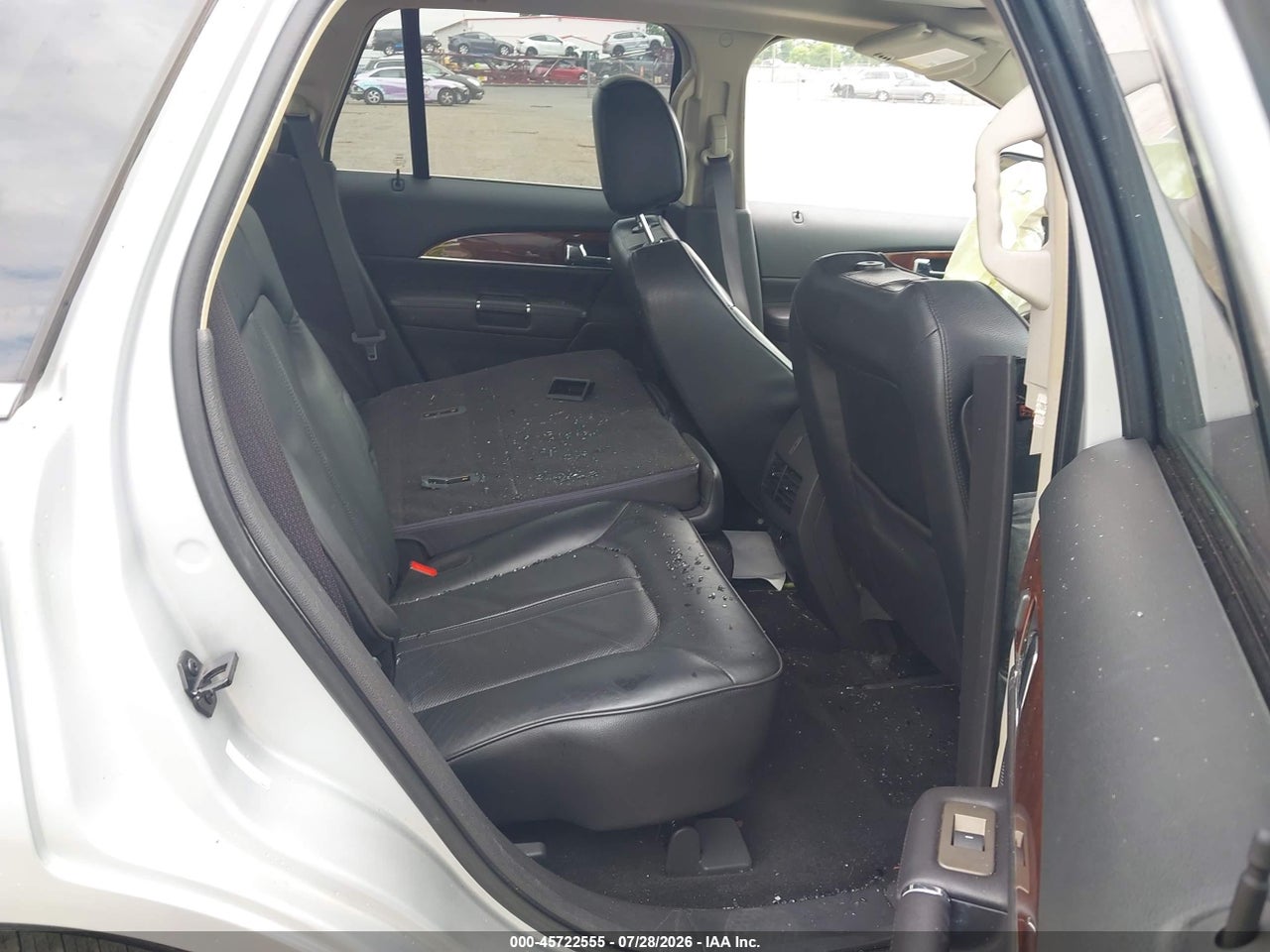 2LMDJ8JK7DB****** · 2013 LINCOLN MKX   · 8/11