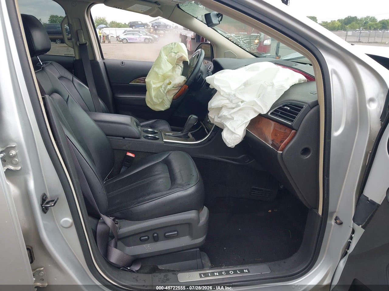 2LMDJ8JK7DB****** · 2013 LINCOLN MKX   · 5/11