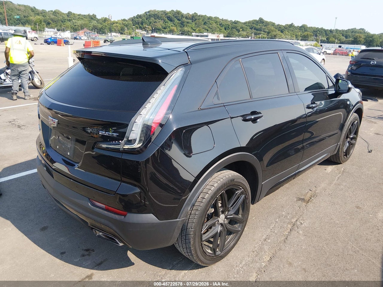 2019 CADILLAC XT4 SPORT · 4/11