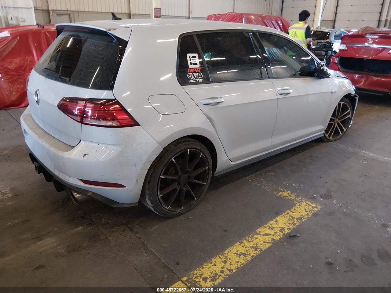 2018 VOLKSWAGEN GOLF GTI 2.0T AUTOBAHN/2.0T S/2.0T SE · 4/11