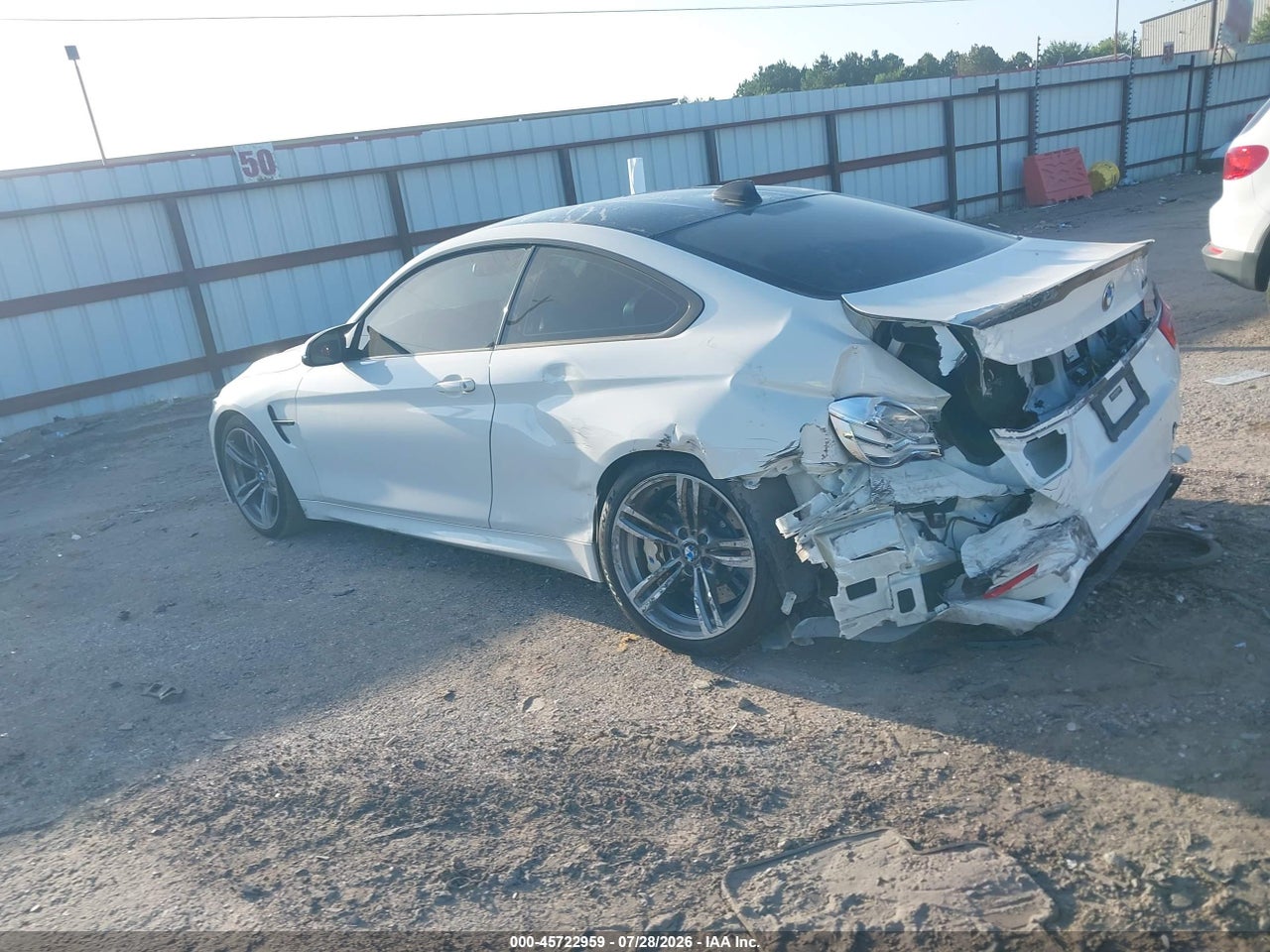 2016 BMW M4 · 3/11